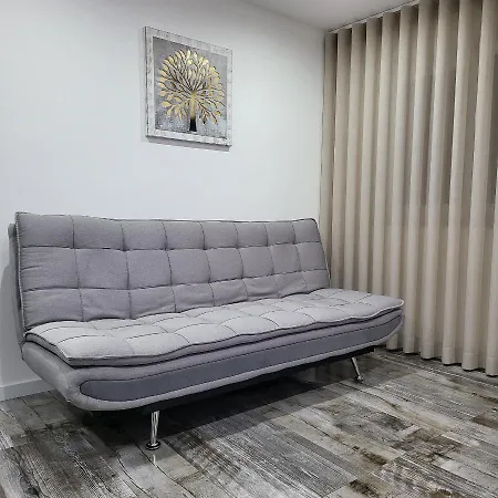 Apartment Nandos *